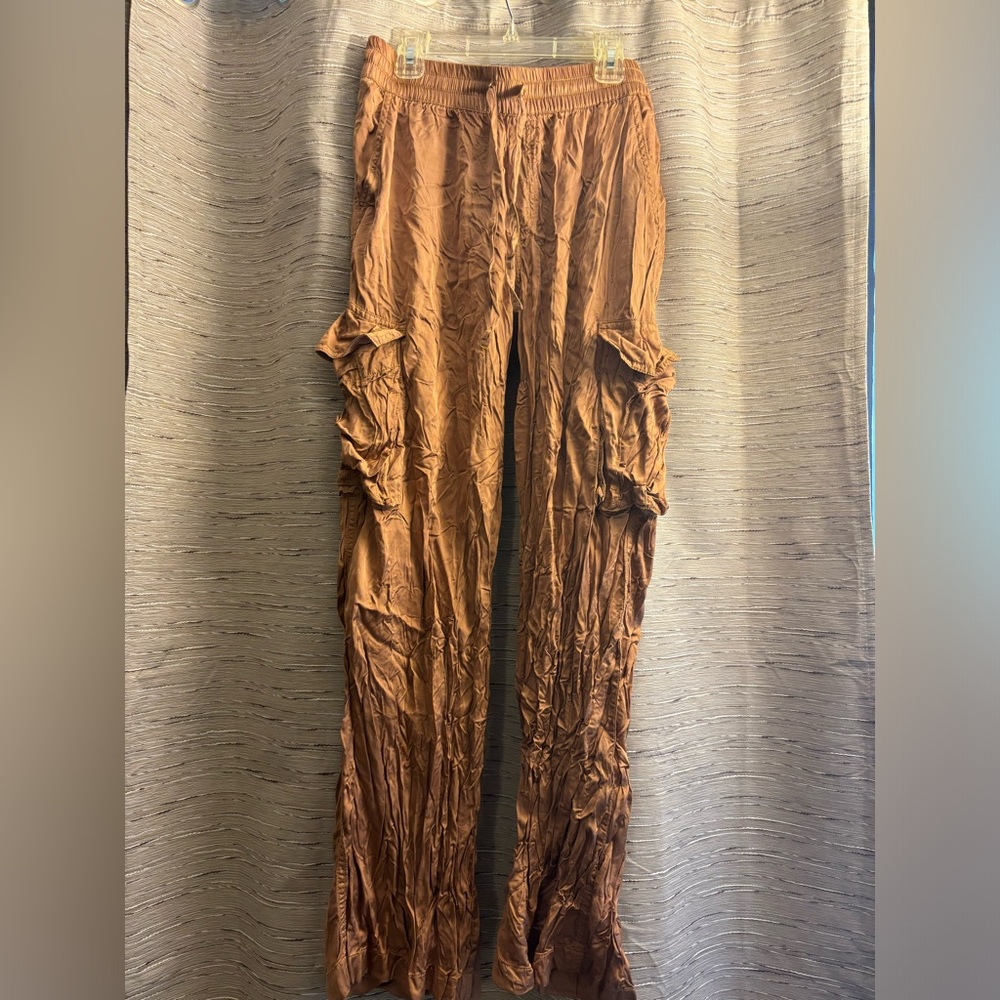 Aerie Copper Silk Cargo Pants - Size M